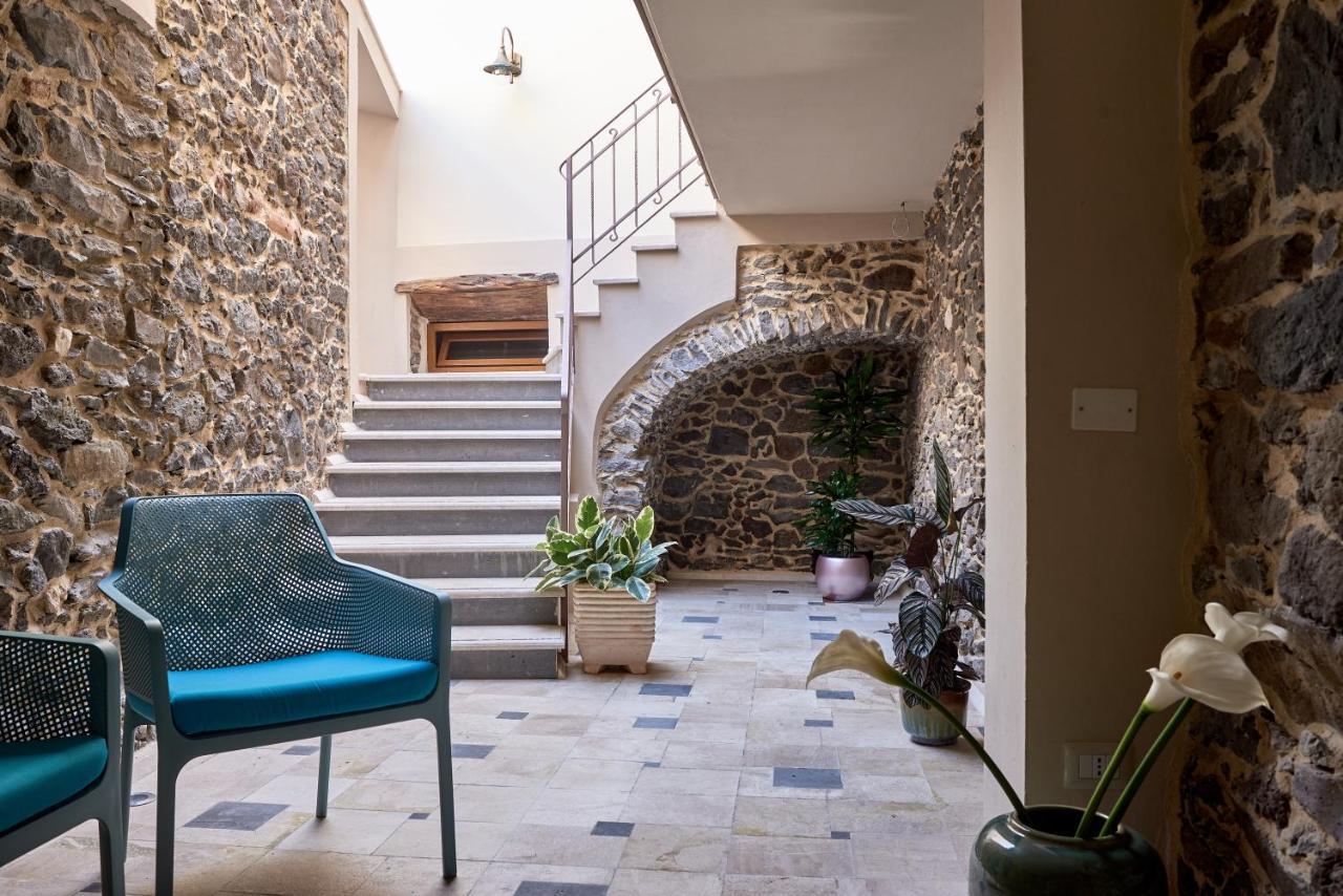 Casa Masuri, Nel Cuore Di Dorgali Eksteriør bilde