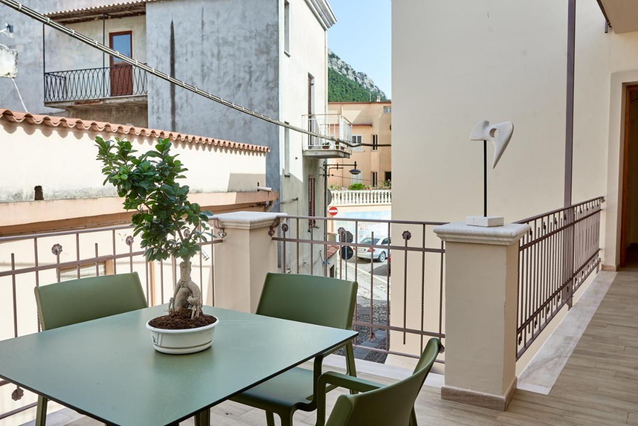 Casa Masuri, Nel Cuore Di Dorgali Eksteriør bilde