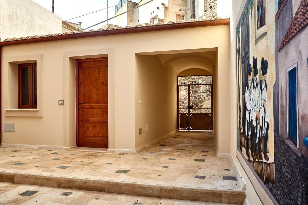 Casa Masuri, Nel Cuore Di Dorgali Eksteriør bilde